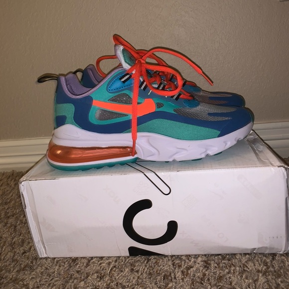 Nike Air 270 React - Picture 4 of 5